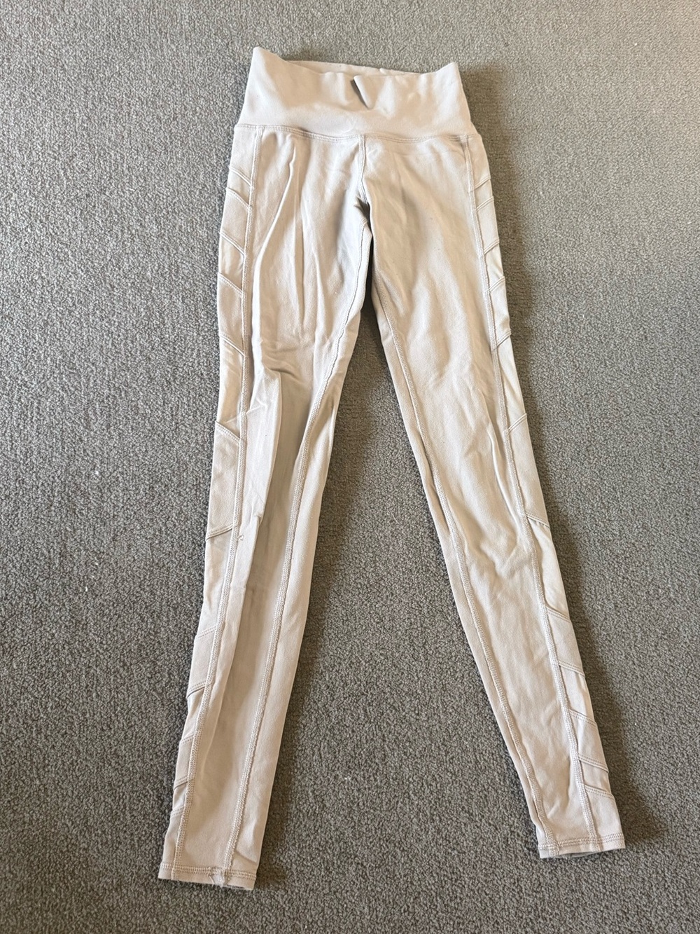 ALO Yoga High-Waist Leggings with Mesh Sides